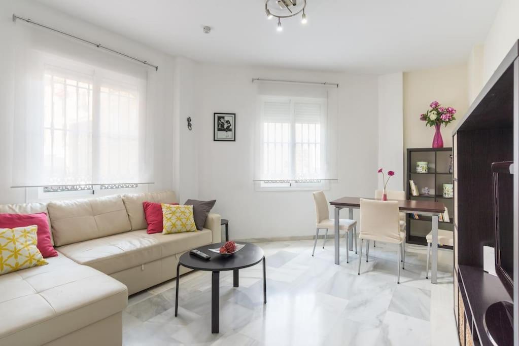 Bright, Quiet And Nice Ground Floor In The Center Malaga Zewnętrze zdjęcie